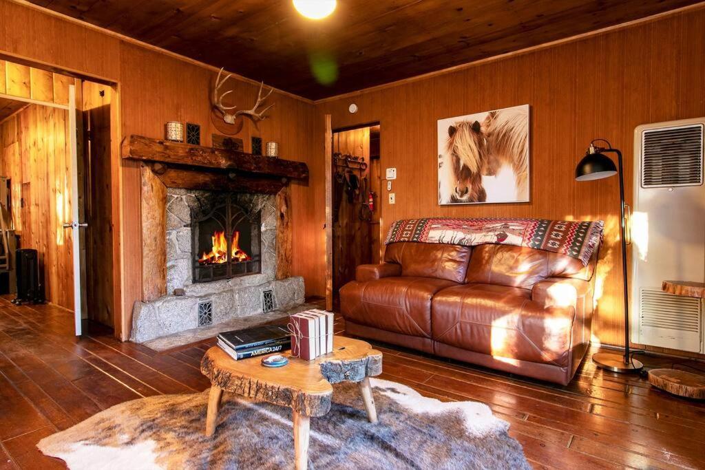 The Lodge At 11 Chimneys Idyllwild Exterior photo