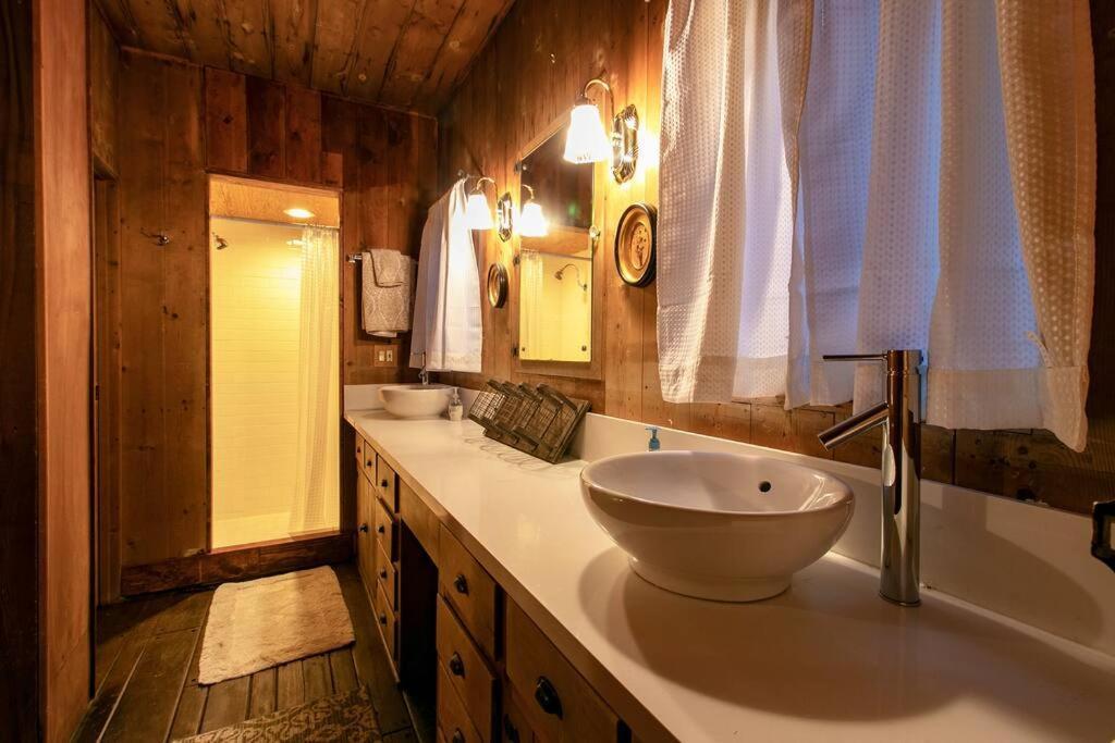 The Lodge At 11 Chimneys Idyllwild Exterior photo