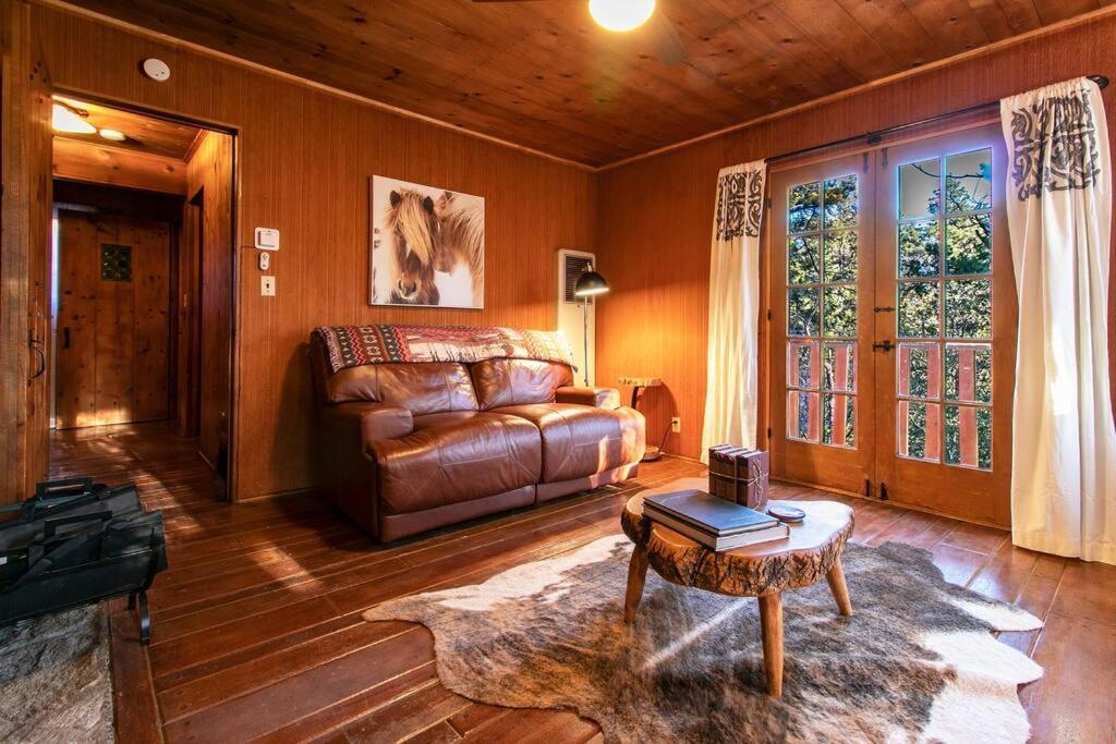 The Lodge At 11 Chimneys Idyllwild Exterior photo